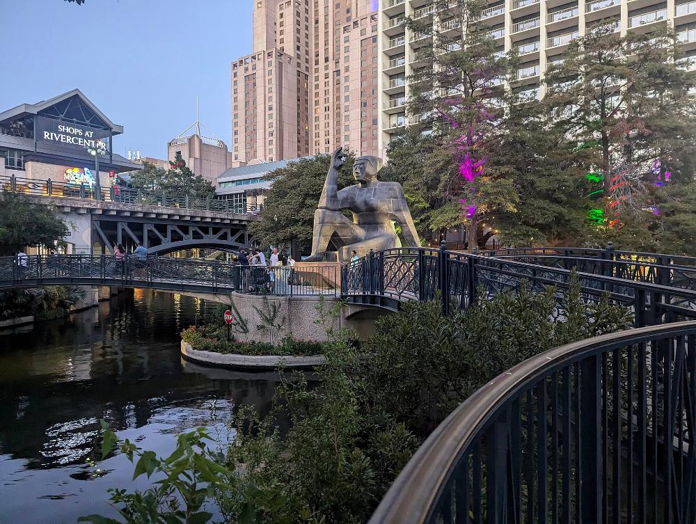 Tour đi bộ miễn phí khám phá San Antonio: Những viên ngọc ẩn & Đời sống bản địa – Góc khuất bí mật & Chuyện kể khu phố
