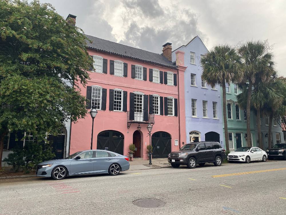 Tour Đi Bộ Miễn Phí Buổi Tối & Truyền Thuyết Charleston – Huyền Thoại, Bí Ẩn & Những Con Ngõ Dưới Ánh Đèn