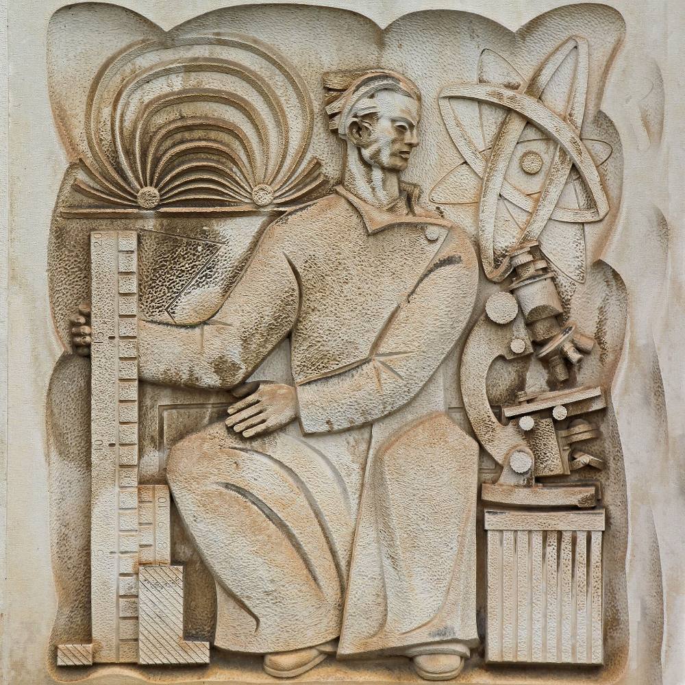 कोयम्ब्रा की दंतकथाएँ और शाम की निःशुल्क वॉकिंग टूर – मिथक, रहस्य और दीपक-रोशन गलियाँ