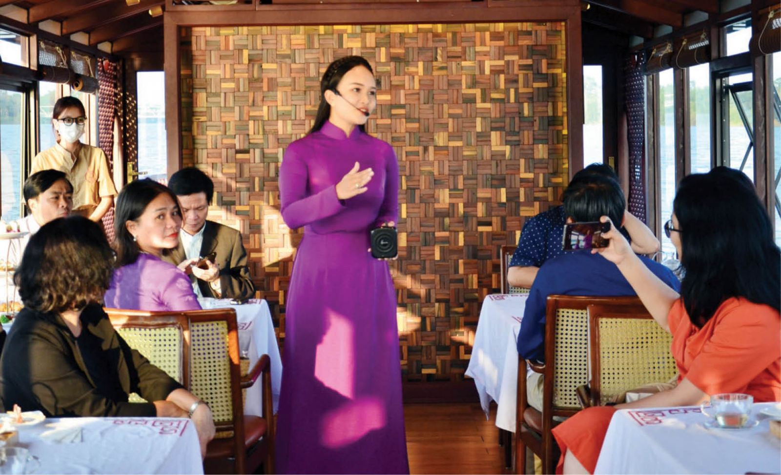 Dịch vụ cho thuê hướng dẫn viên du lịch tại Huế