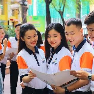 Apresentação da Escola Superior de Turismo de Saigon – Formação Especializada em Turismo & Hotelaria