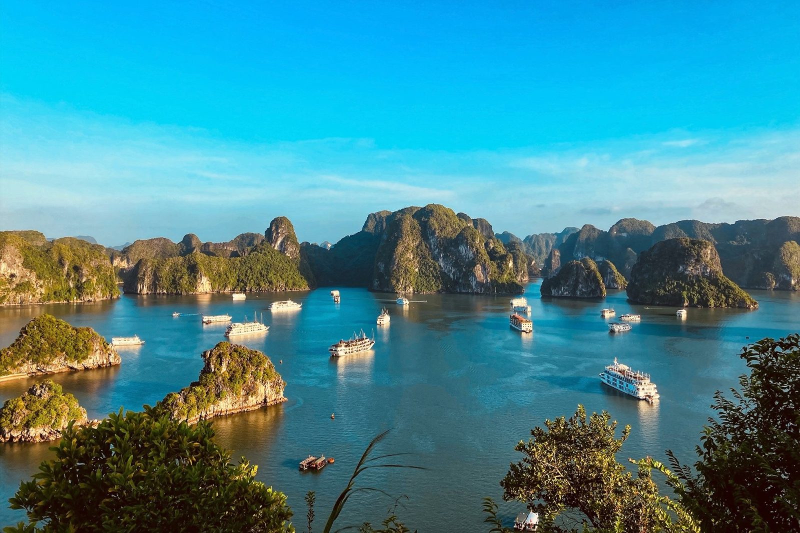 Tour Khám Phá Hạ Long – Yên Tử: Địa Danh Tâm Linh Nổi Tiếng