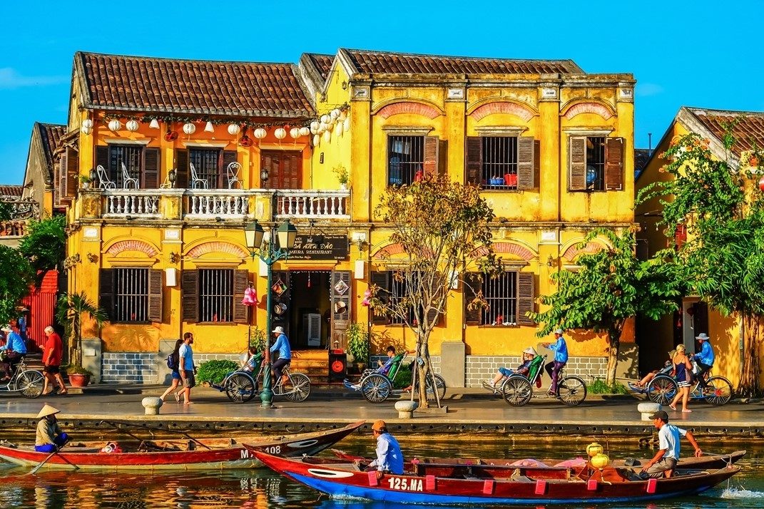 Tour Hội An: Gốm, Mộc, Lụa – Khám Phá Làng Nghề Truyền Thống