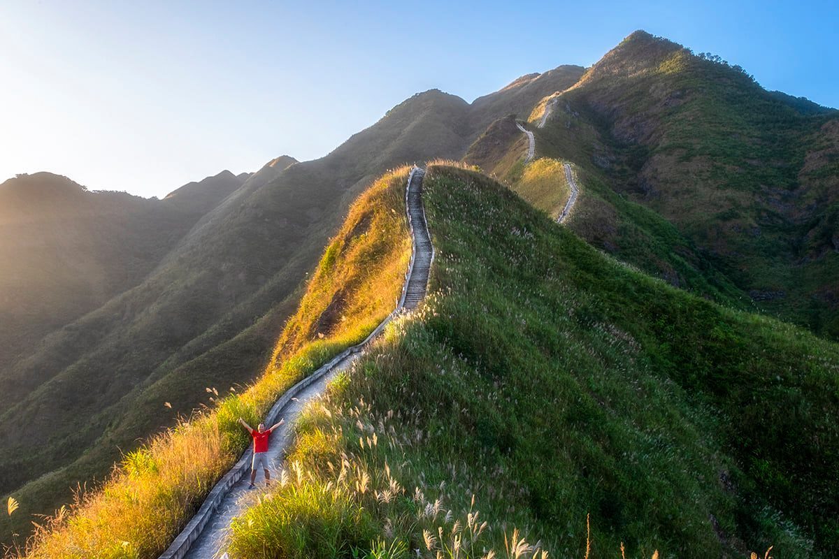 Binh Lieu – Quang Ninh Car Tour: Conquering the Dinosaur's Backbone