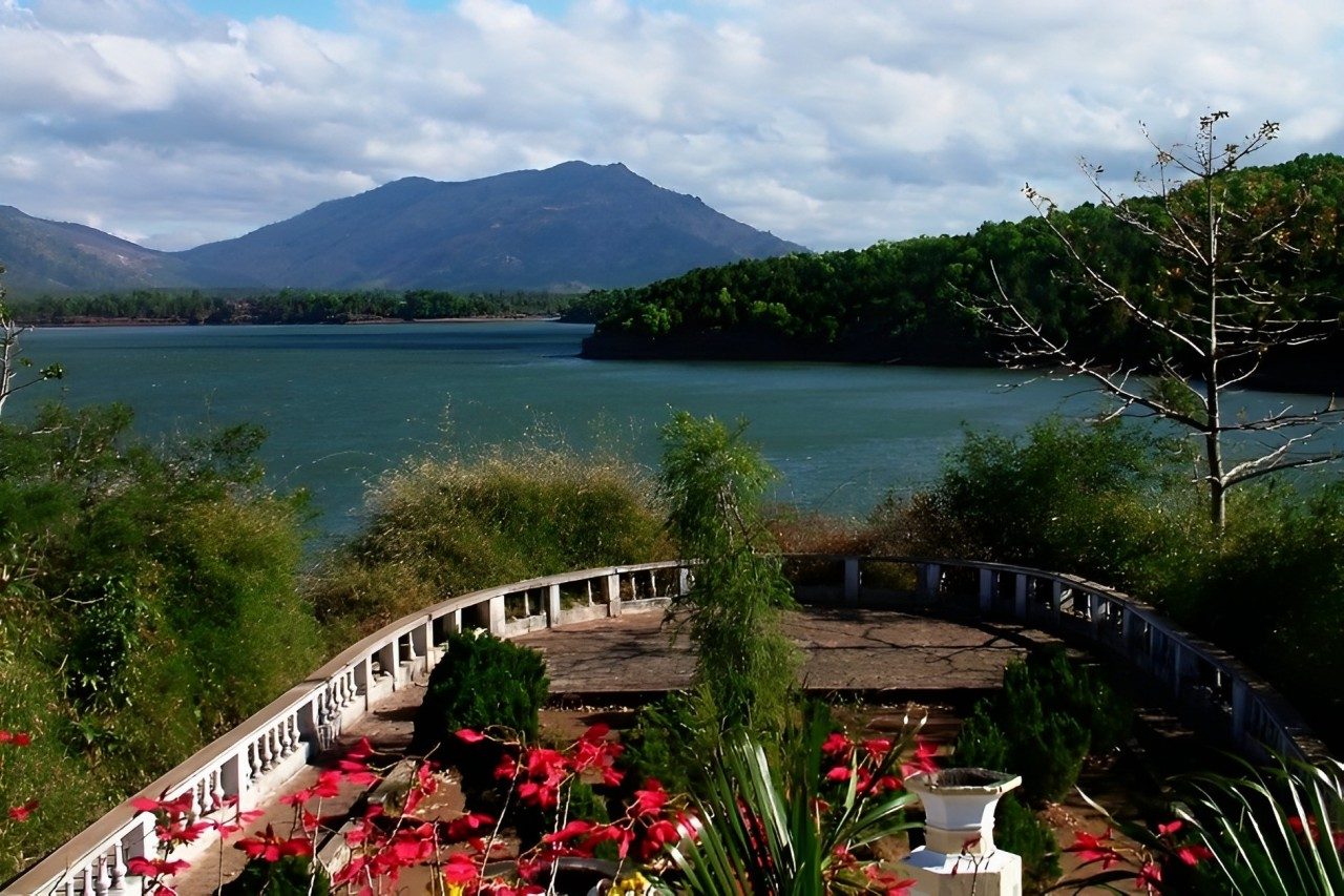 Tour 3N2Đ Chinh Phục Núi Rừng: Gia Lai – Kon Tum – Măng Đen Hùng Vĩ