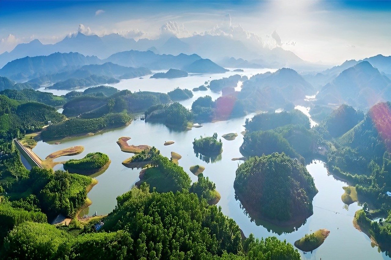Reise zum Núi-Cốc-See – Thái Nguyên: Eintauchen in die üppige grüne Natur