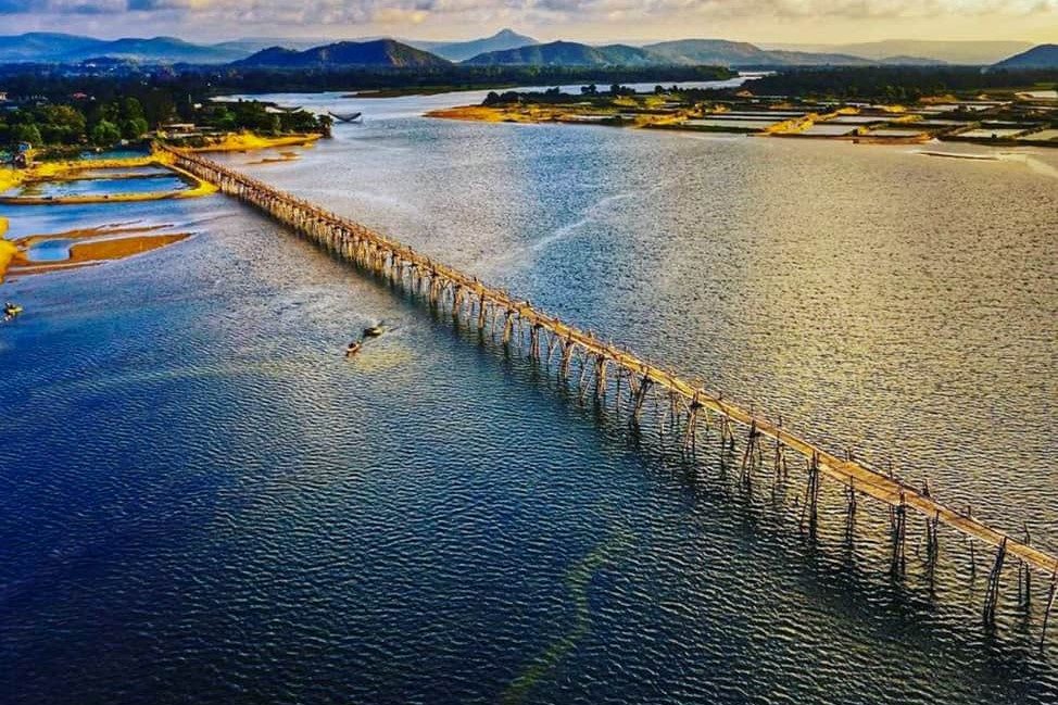 Tour de Phú Yên de 1 Dia: Estrada Marítima de Nhất Tự Sơn e a Ponte de Madeira Mais Longa do Vietname