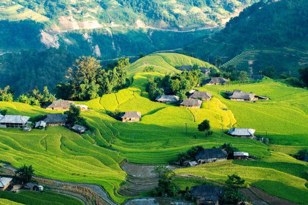Tour Hà Giang 3 giorni 2 notti: trekking sull’altopiano di Đồng Văn – Passo Mã Pì Lèng
