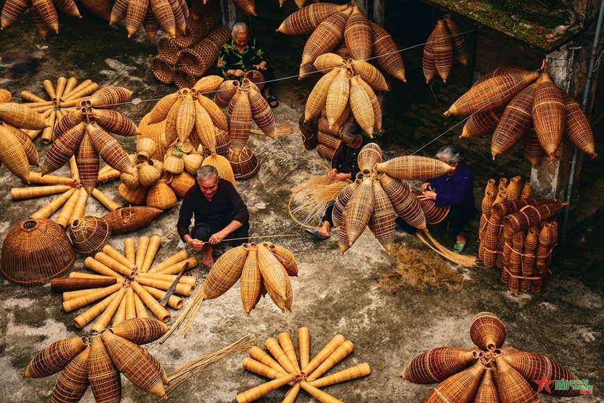Tour espiritual y cultural: descubre Hưng Yên en un día