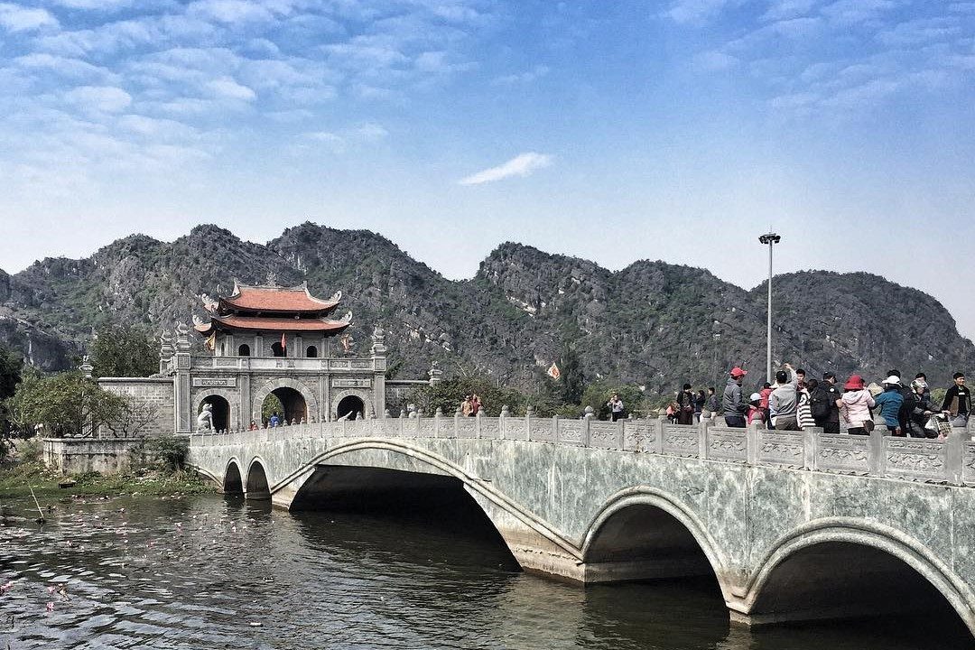 Tour turistico Hanoi – Ninh Bình 3 giorni 2 notti: antica capitale Hoa Lư – tracce di un’epoca gloriosa