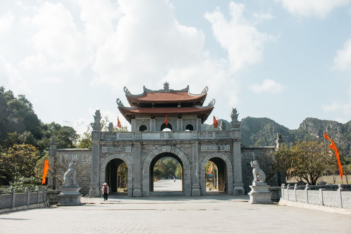 Excursion d’une journée à Ninh Bình : ancienne capitale Hoa Lư – empreinte de l’histoire héroïque du peuple vietnamien