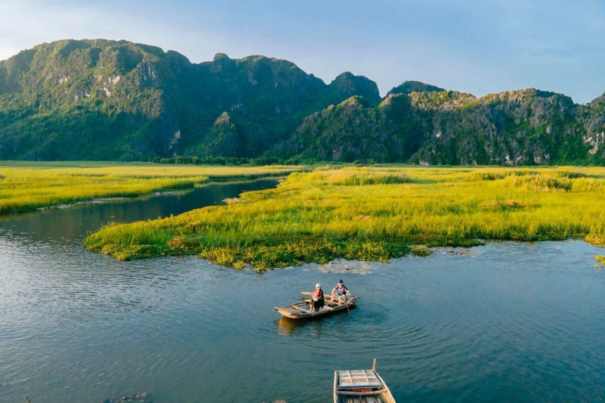 Circuit touristique d’une journée à Ninh Bình : réserve naturelle de Đầm Vân Long – la baie d’Ha Long sans vagues