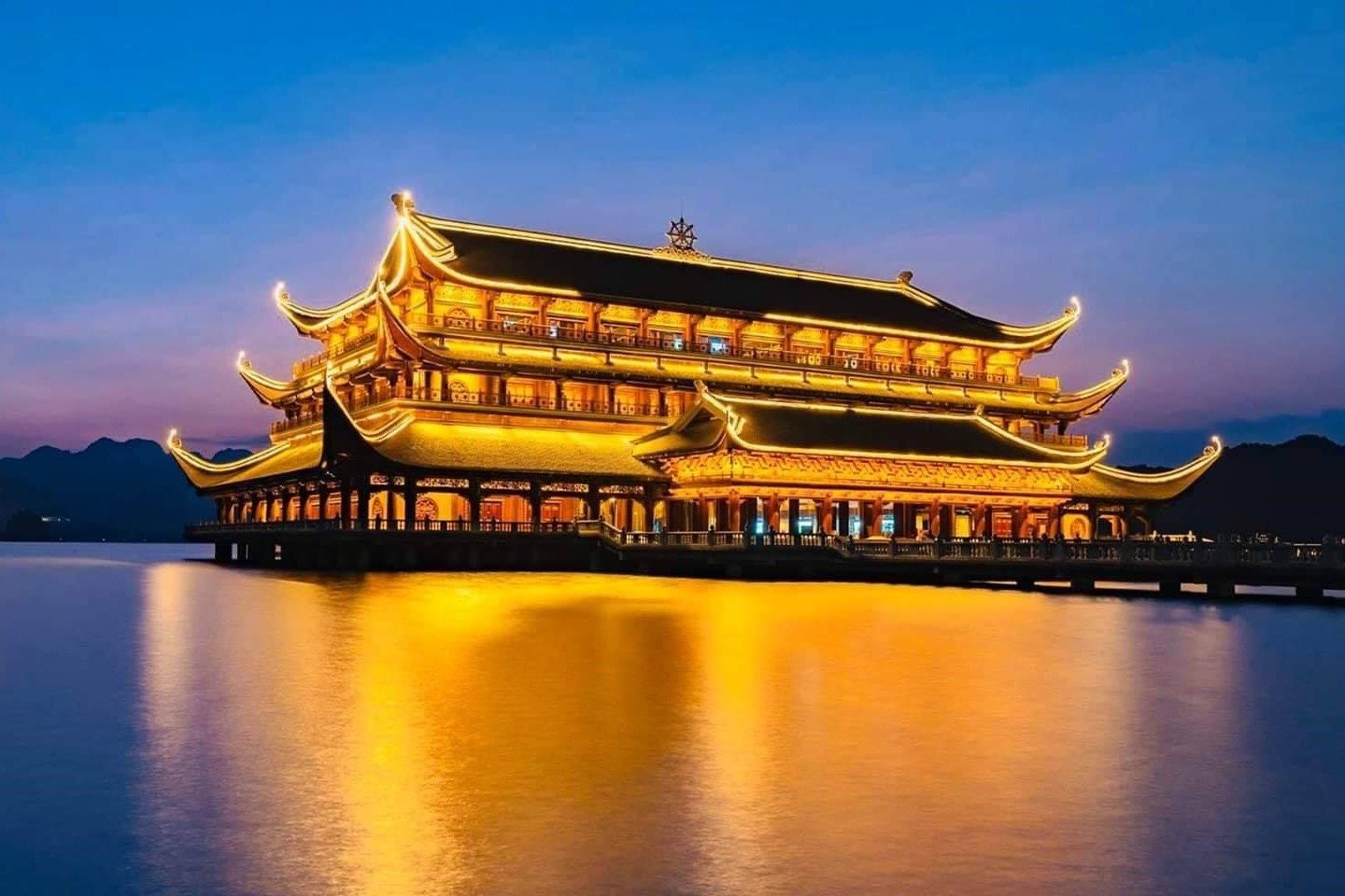 Eintägige spirituelle Tour durch Hà Nam: Tam-Chúc-Pagode – Địa-Tạng-Phi-Lai-Tự
