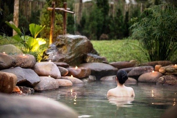 Tour Trải Nghiệm Nước Khoáng Thanh Tân: Thư Giãn & Tái Tạo Năng Lượng