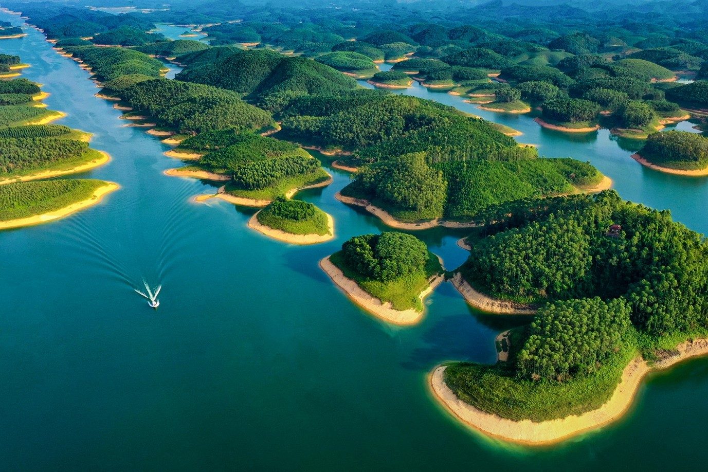 2-Day 1-Night Yen Bai Tour: Thac Ba Lake – “Ha Long Bay in the Mountains”