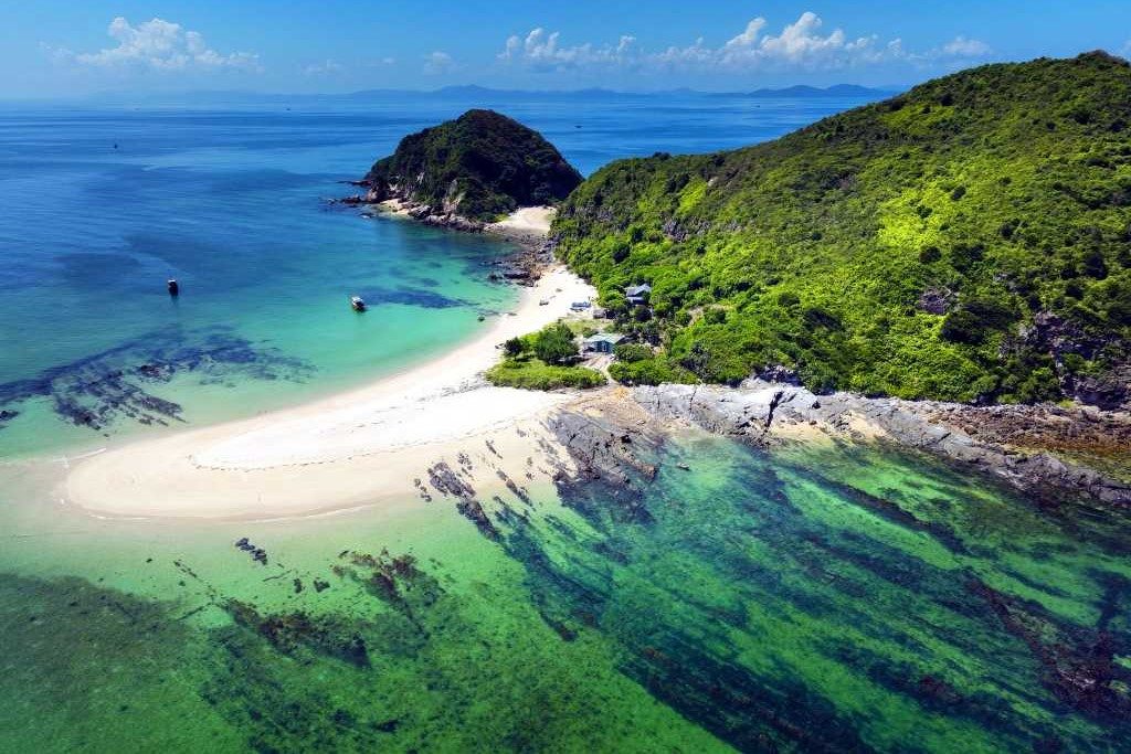 Tour Du Lịch Cô Tô – Quảng Ninh 3 Ngày 2 Đêm: Ngất Ngây Vẻ Đẹp Thơ Mộng