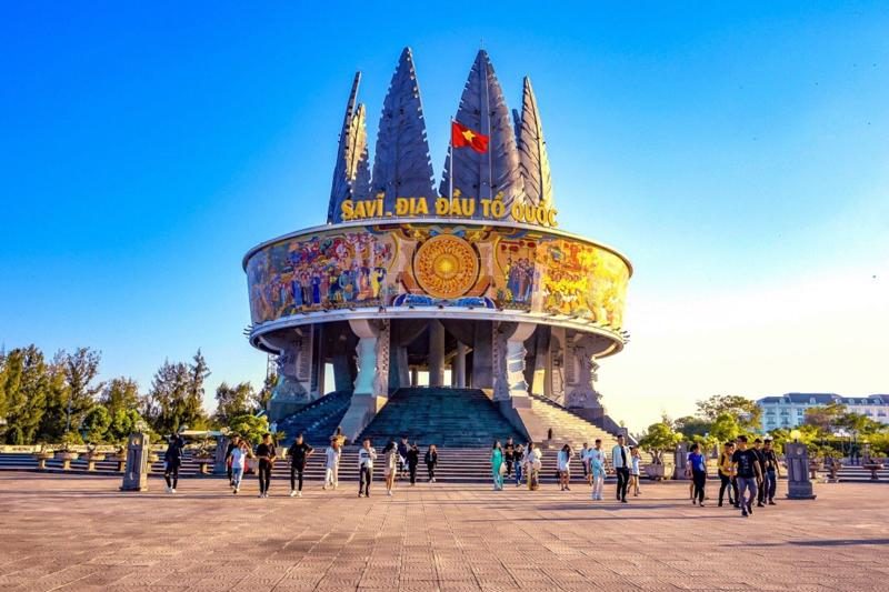 Tour Du Lịch Móng Cái 3 Ngày 2 Đêm: Biển Trà Cổ – Đông Hưng