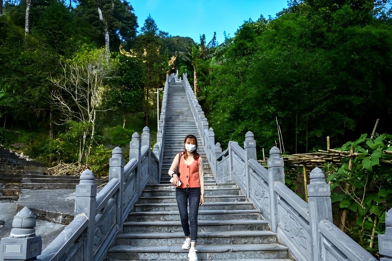Tour Tam Đảo – Đền Chúa Thượng Ngàn: Về Với Núi Rừng Linh Thiêng