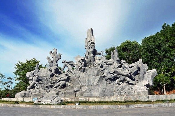 Tour Ngã Ba Đồng Lộc – Biển Thiên Cầm 3 Ngày 2 Đêm