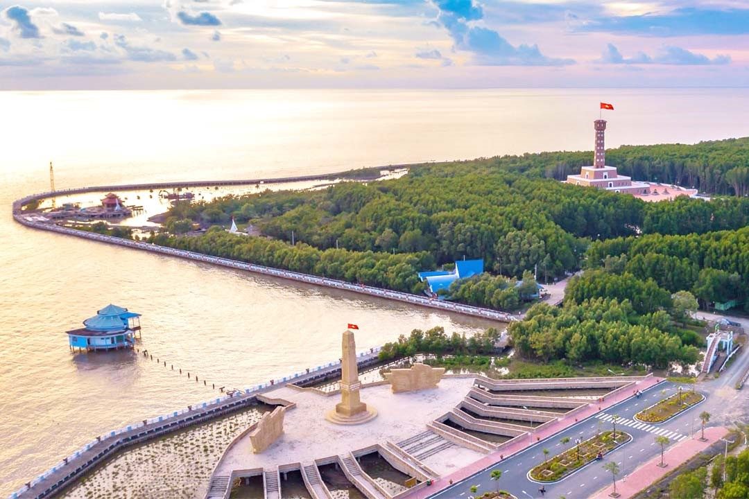 Tour Đất Mũi Cà Mau 1 Ngày: Về Vùng Rừng Vàng Biển Bạc