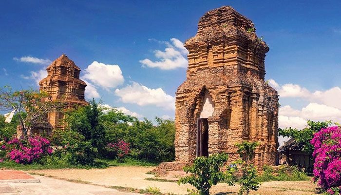 Tour Du Lịch Hà Nội – Phan Thiết 4 Ngày 3 Đêm: Chinh Phục Đồi Cát, Thư Giãn Biển Xanh