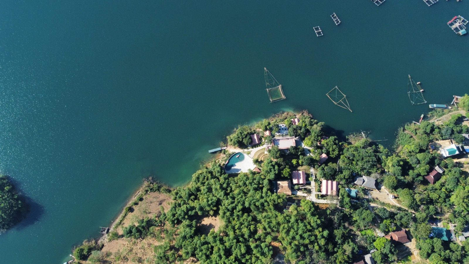 Circuit touristique à l’Île aux Cocotiers de Hòa Bình 3 jours 2 nuits : une destination incontournable