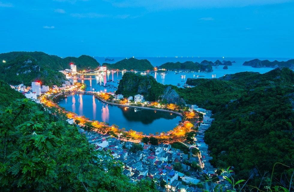 Tour Turistico Cat Ba 2 Giorni 1 Notte da Hai Phong: Notte a Bordo della Barca