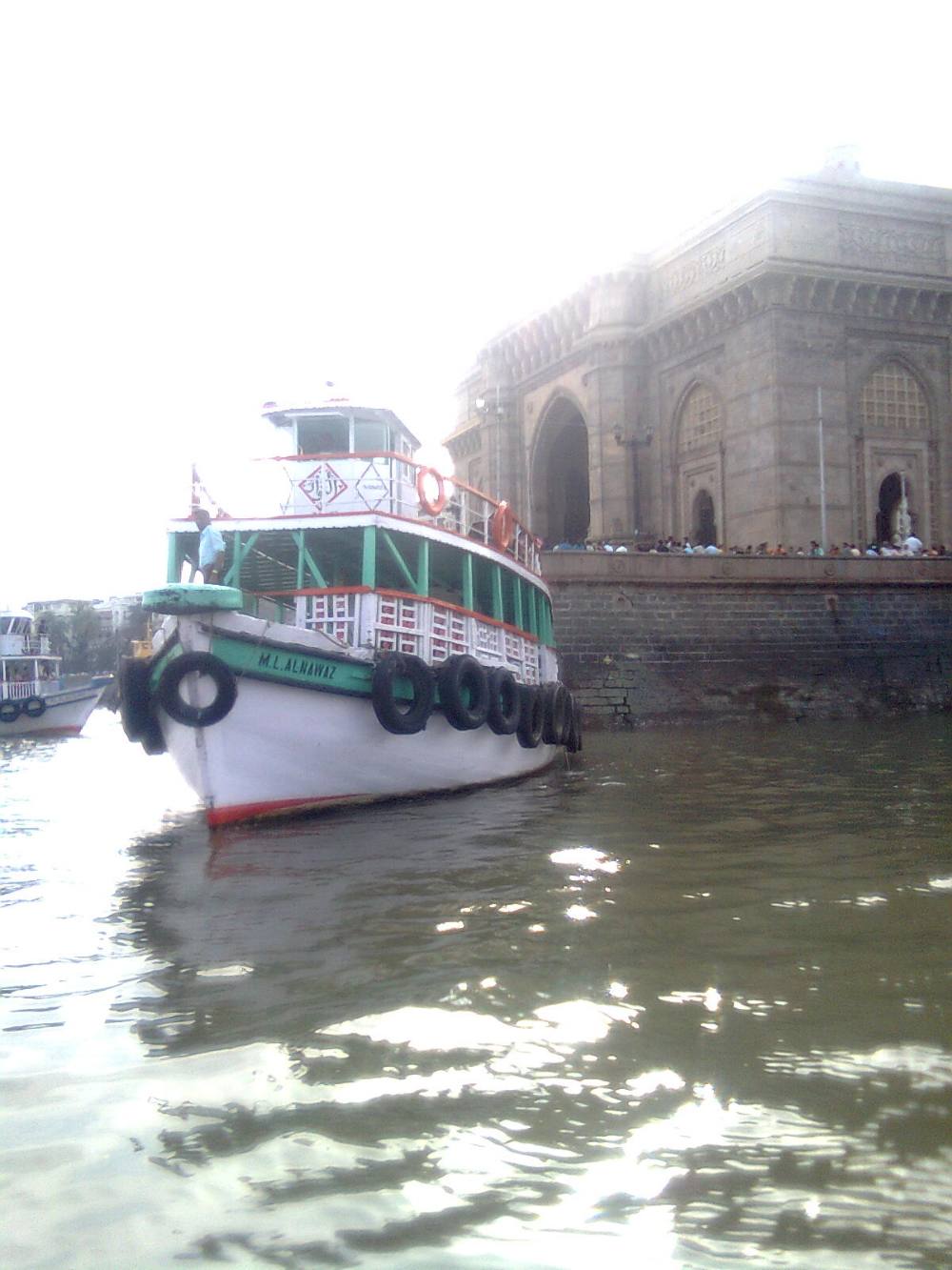 Mumbai Colonial Heart & Gateway Free Walking Tour