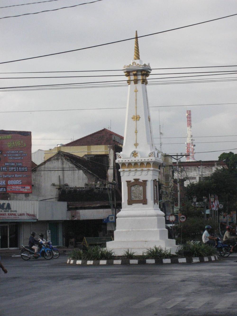 Visite libre à pied du Kraton et de Malioboro à Yogyakarta