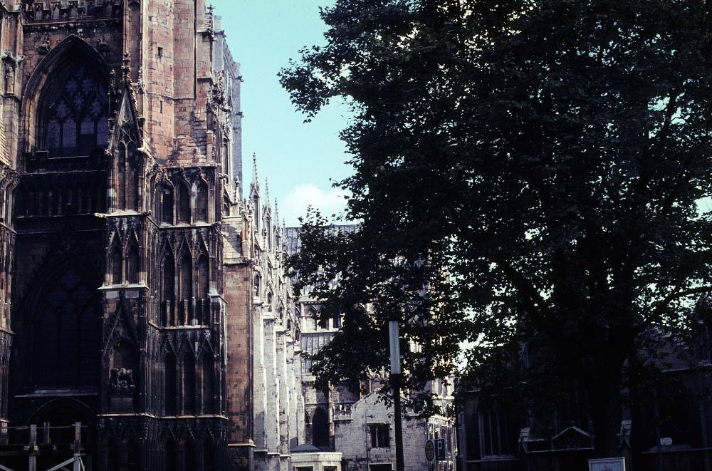 Passeio gratuito a pé por York – Muralhas romanas, raízes vikings e a Grande Catedral