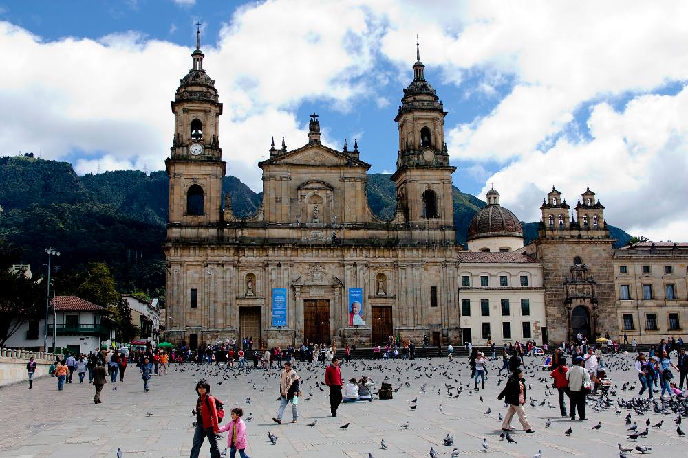 Jelajah Kaki Percuma Bogotá – La Candelaria, Plaza Bolívar & Ibu Kota Andes