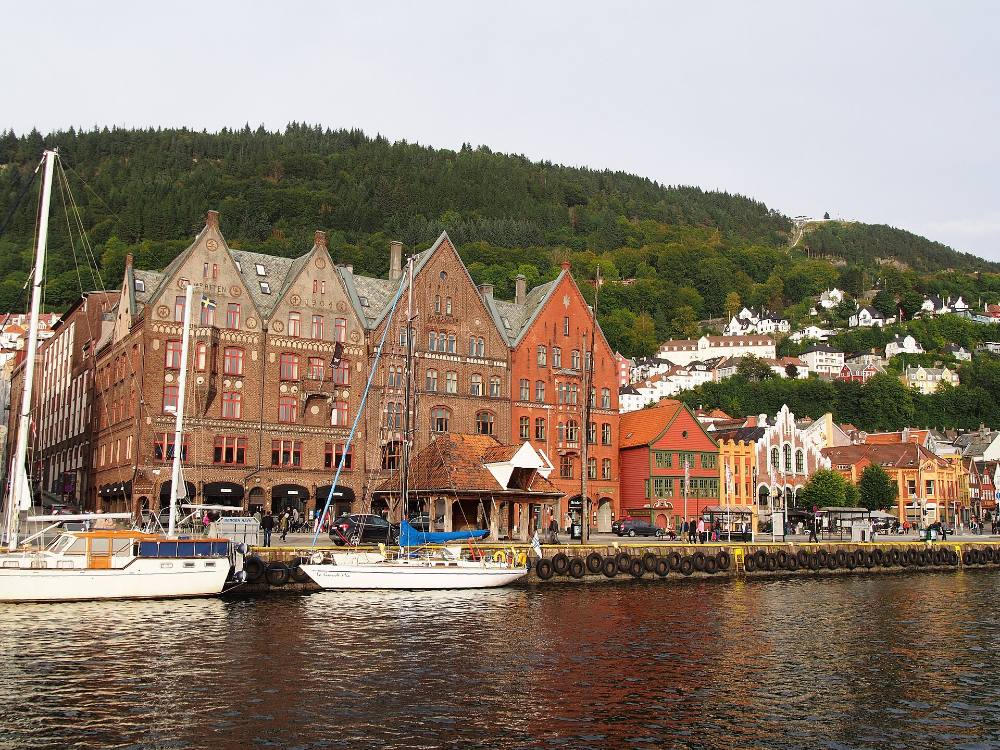 Kostenlose Stadtführung durch Bergen – Historischer Bryggen-Kai, Fischmarkt & Tor zu den Fjorden