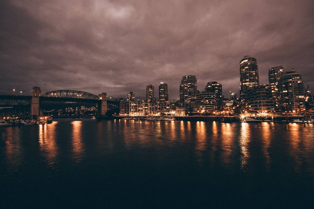 Passeio a Pé Gratuito por Vancouver – Gastown, Orla Marítima e a Cidade entre Montanhas e Mar
