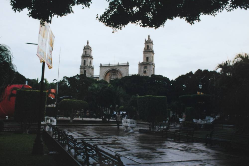 Mérida Free Walking Tour – White City, Colonial Mansions & Mayan Heritage
